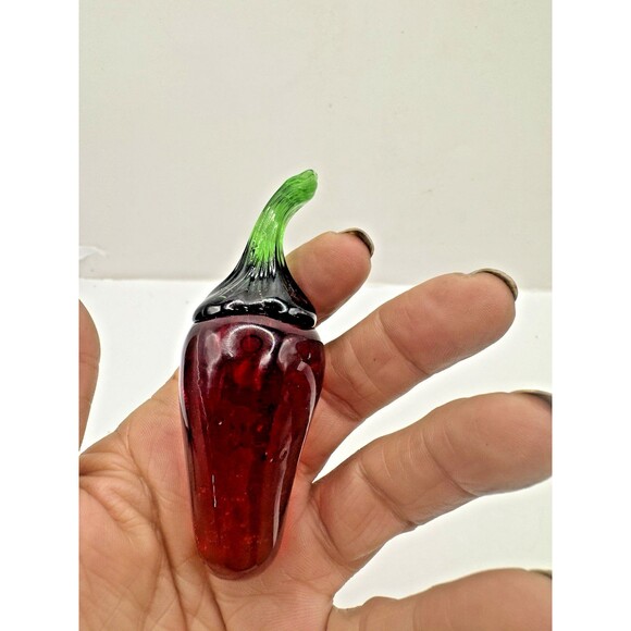 VYG Glass Murano Style Red Jalapeno Chili Pepper Decor 3." Long Hand Blown - Picture 4 of 7